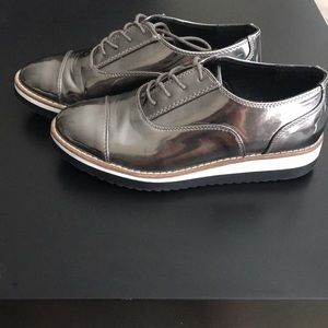 Silver platform oxford